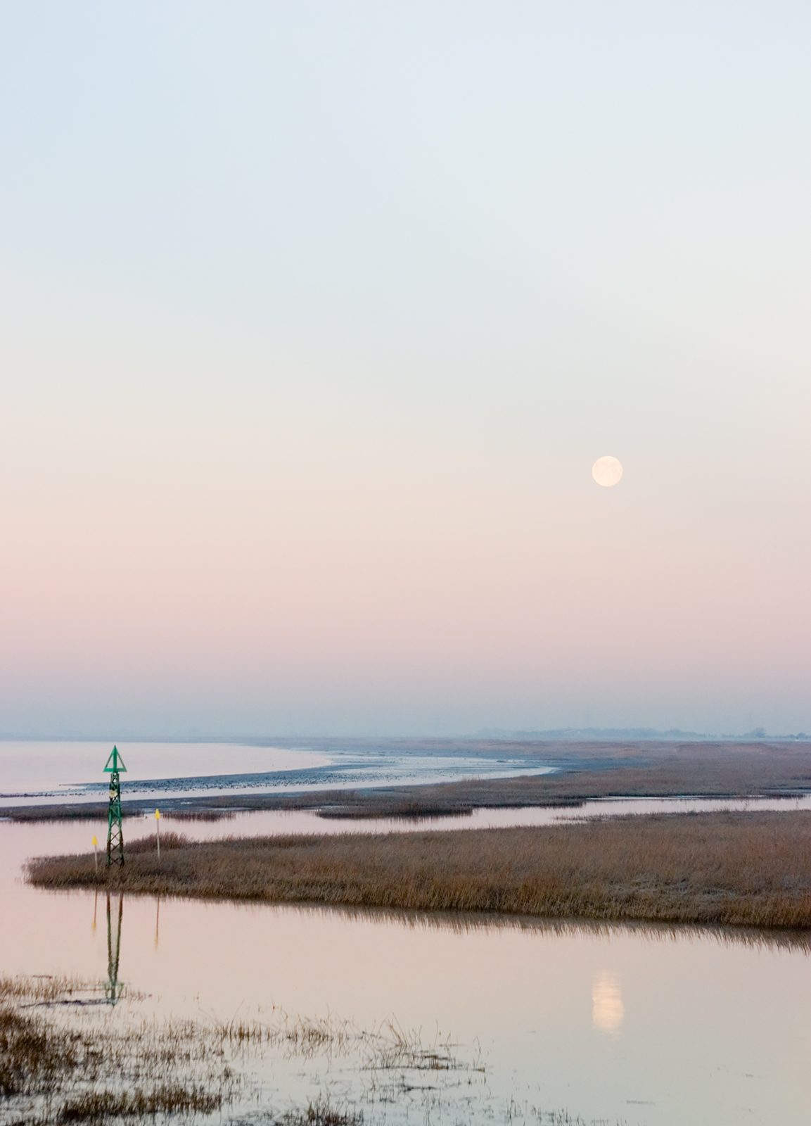 Photograph of the River Humber at Brough Haven just before sunrise